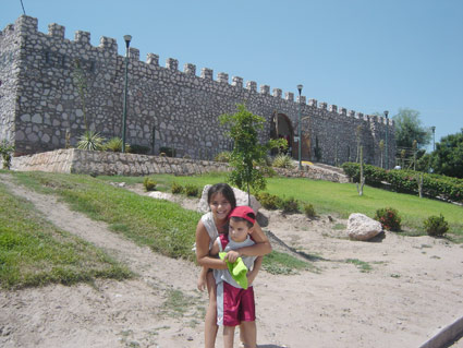 Andrea y Santiago en El Fuerte, Sinaloa